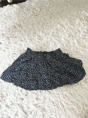 Gap Floral baby girl  Floral Tiered Mini Skirt with shorts